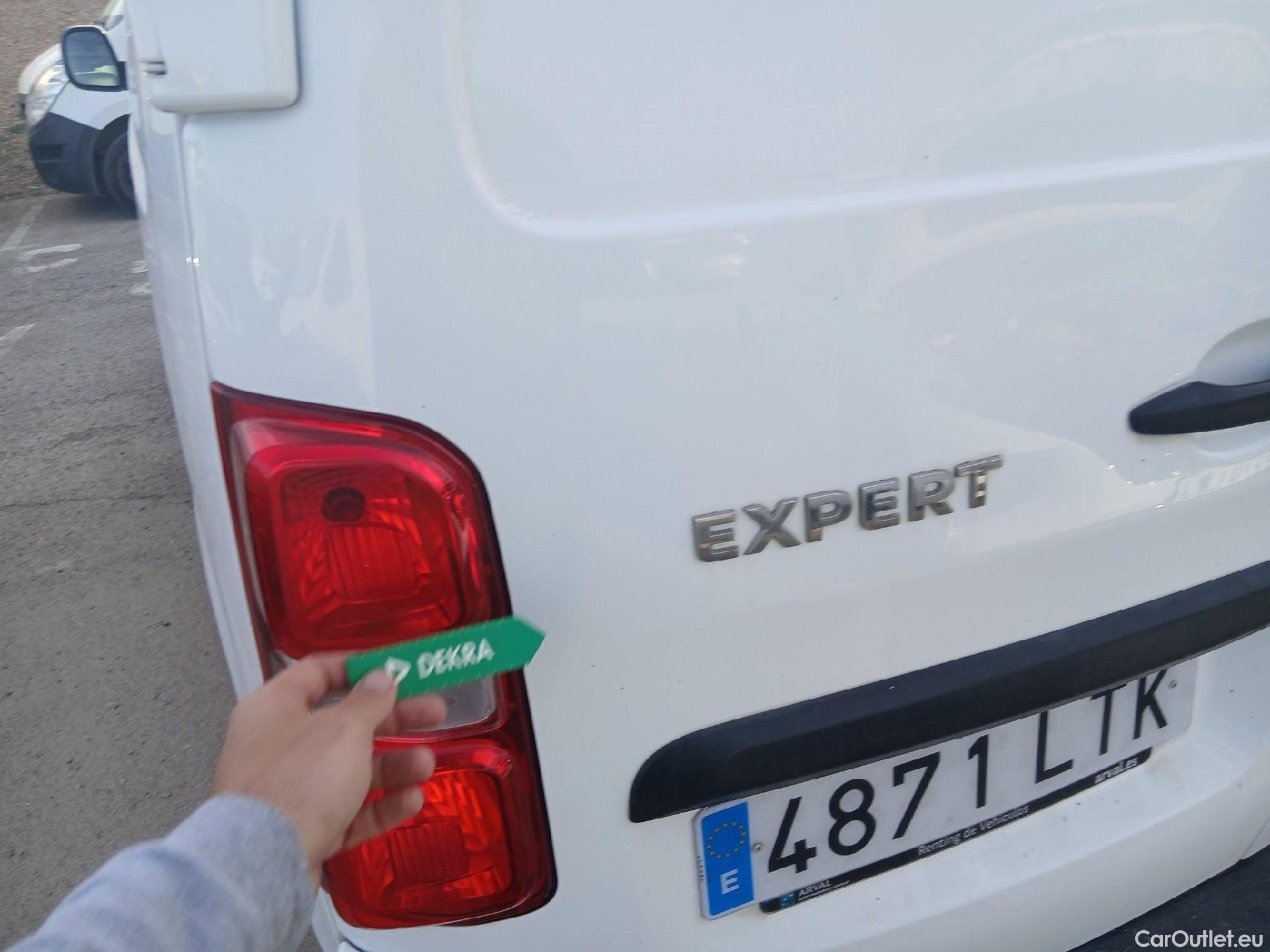  Peugeot  Expert PEUGEOT  / 2016 / 4P / furgón Furgón Premium 2.0 BlueHDi 120 Standard #12