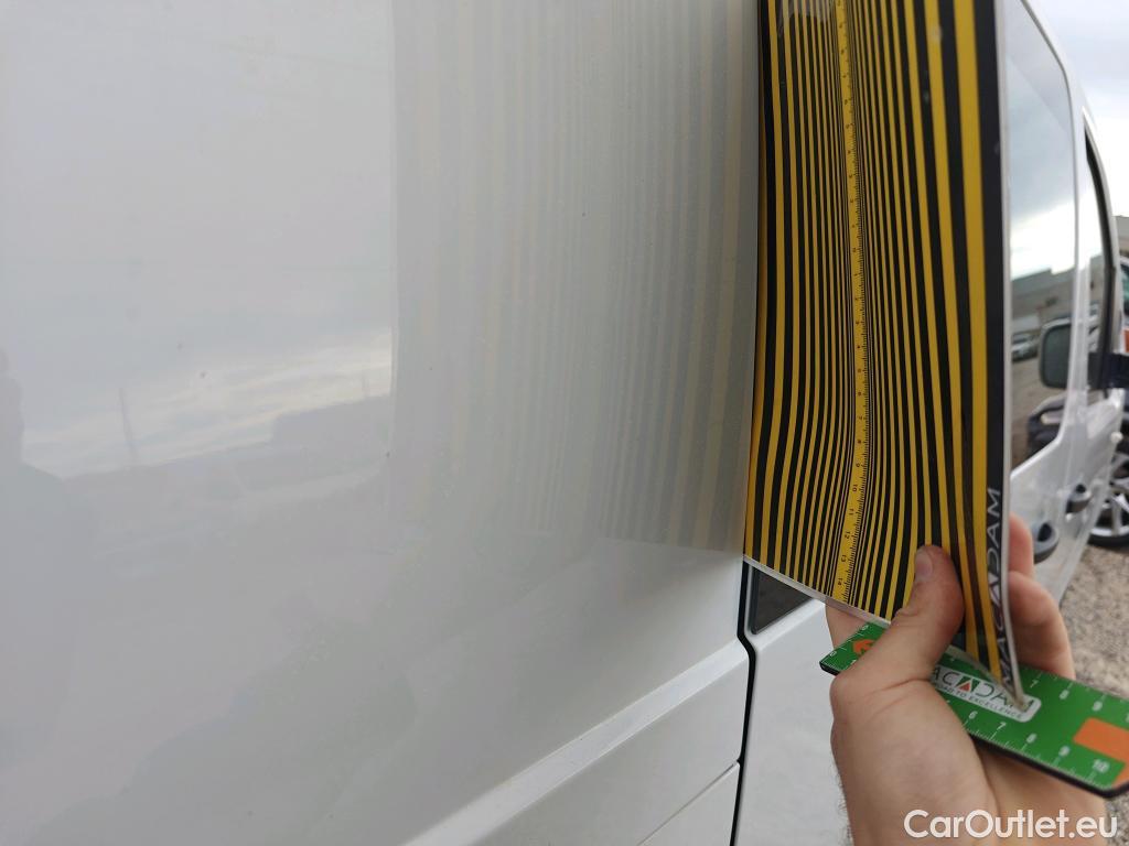  Opel  Vivaro OPEL  / 2019 / 4P / furgón 1.5 D 88kW (120CV) M Std Express M.P. DC #91