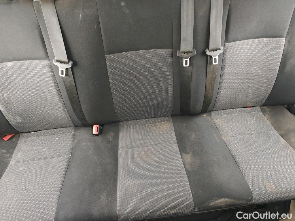  Opel  Vivaro OPEL  / 2019 / 4P / furgón 1.5 D 88kW (120CV) M Std Express M.P. DC #61