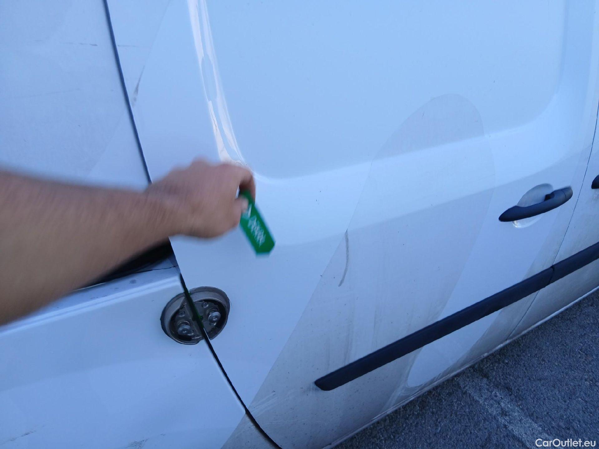  Renault  Kangoo RENAULT  Furgón/2013/3P/furgón derivado de turismo Profesional dCi 55 kW (75 CV) #22