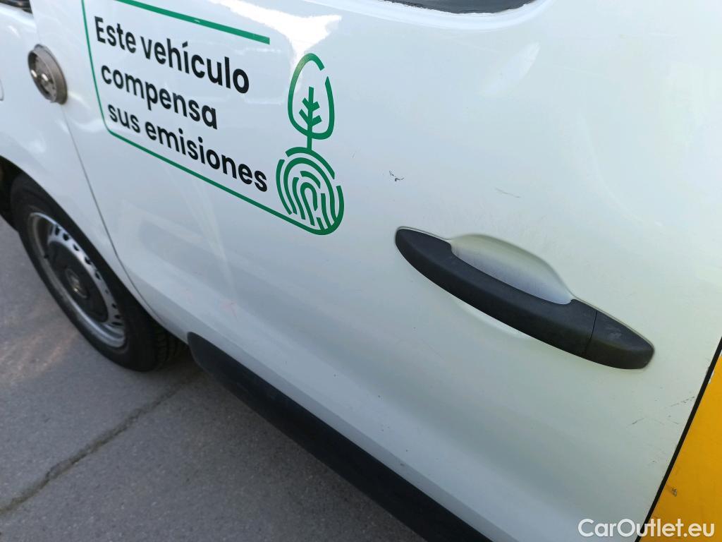  Renault  EXPRESS RENAULT  / 2021 / 4P / furgón derivado de turismo Confort 1.5 Blue dCi 70 kW (95 cv) #18