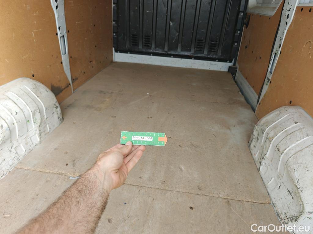  Renault  Master RENAULT  / 2019 / 4P / furgón Furgón T L2H2 3500 Bl dCi 100kW (135CV) #62