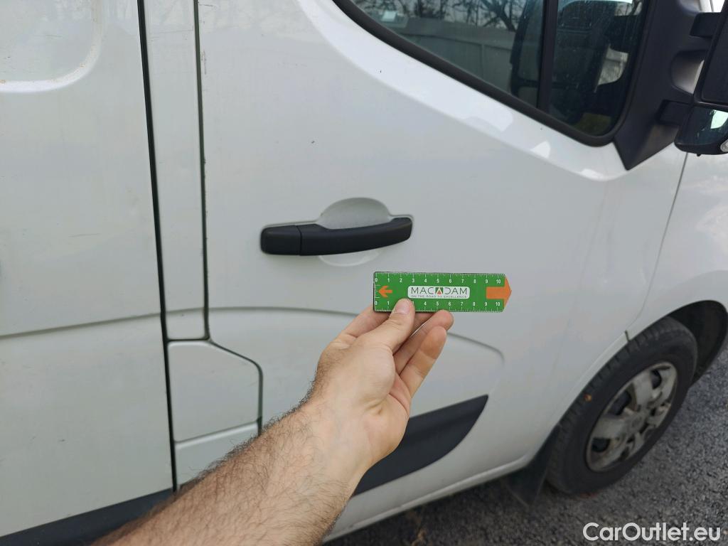  Nissan  NV400 NISSAN  / 2011 / 4P / furgón L2H2 3,5T 2.3dCi 99kW FWD Comfort #ISOTERMO# #31