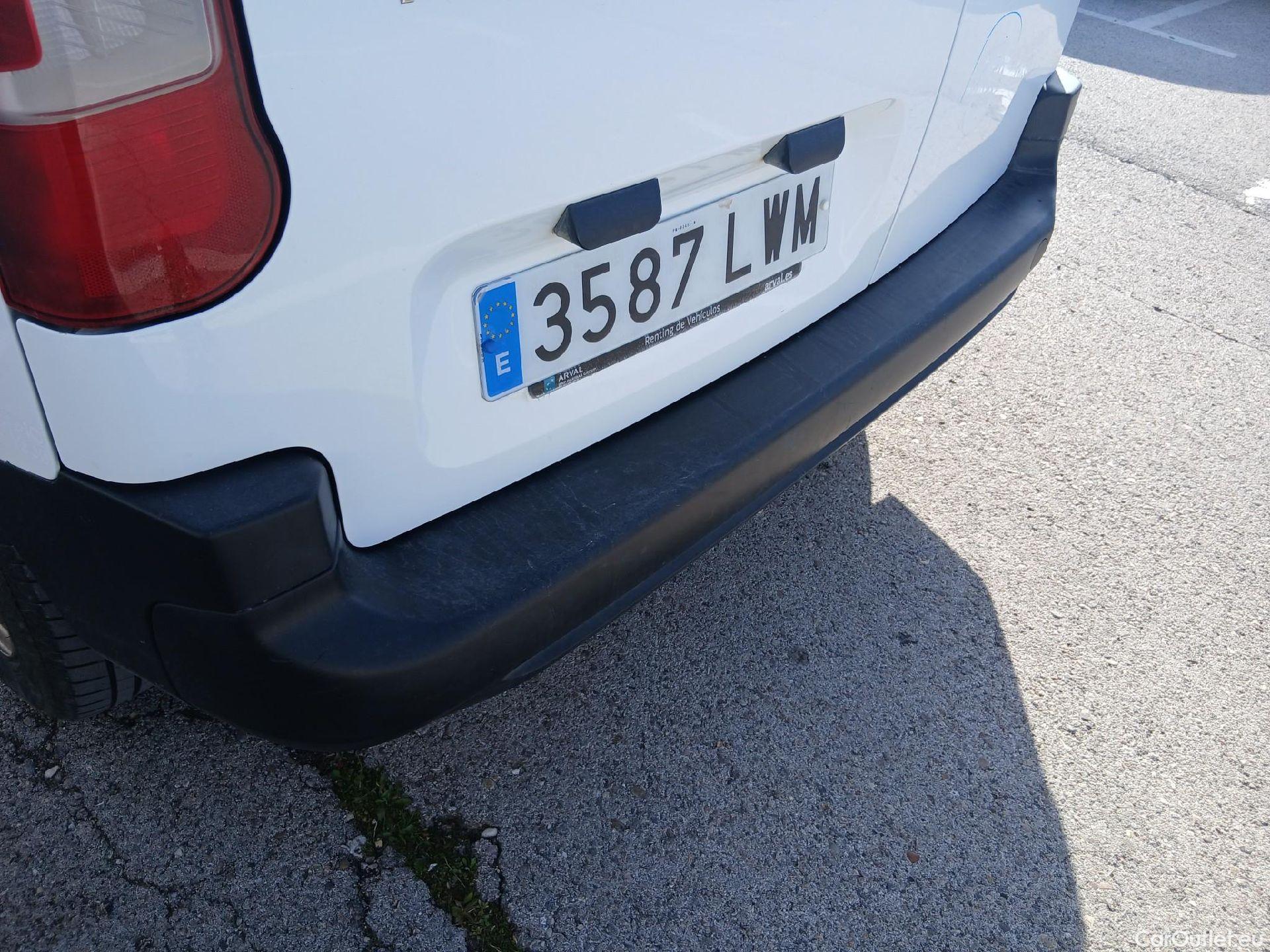  Peugeot  Partner PEUGEOT  / 2018 / 4P / furgón derivado de turismo Premium Standard 600kg BlueHDi 73kW (AC) #16