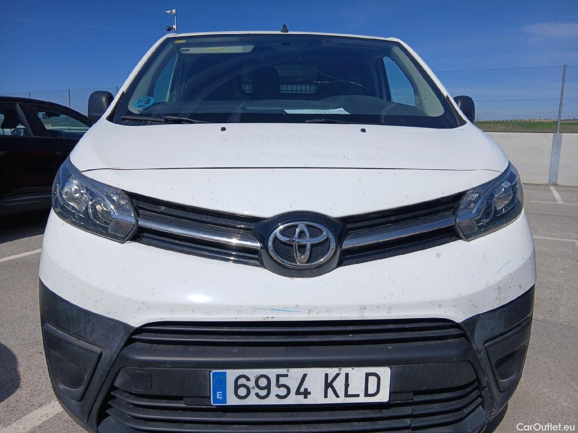  Toyota  Proace TOYOTA  / 2016 / 4P / furgón FU. MEDIO (L1) 2.0D 90kW COMFORT CARGA + #3