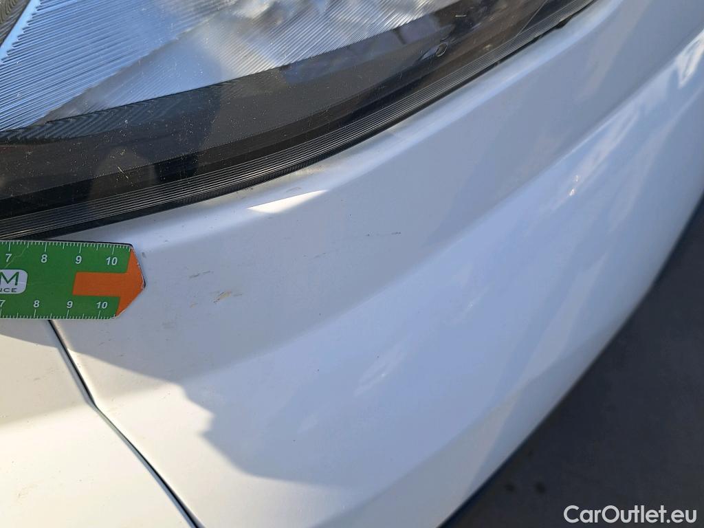  Iveco  Daily IVECO  / 2014 / 4P / chasis doble cabina 35C 14 D 3750 #15