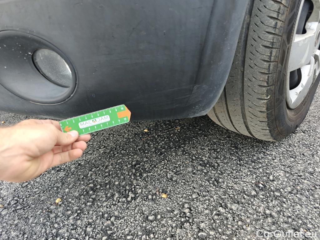  Nissan  NV400 NISSAN  / 2011 / 4P / furgón L2H2 3,5T 2.3dCi 99kW FWD Comfort #ISOTERMO# #60