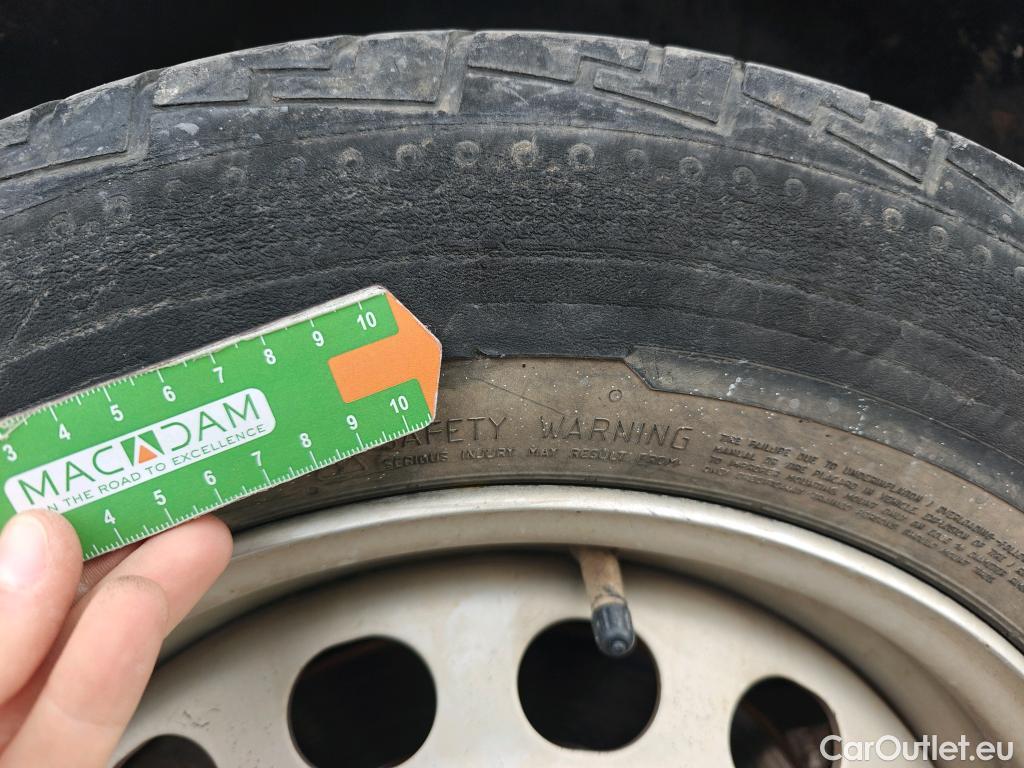  Opel  Vivaro OPEL  / 2019 / 4P / furgón 1.5 D 88kW (120CV) M Std Express M.P. DC #39