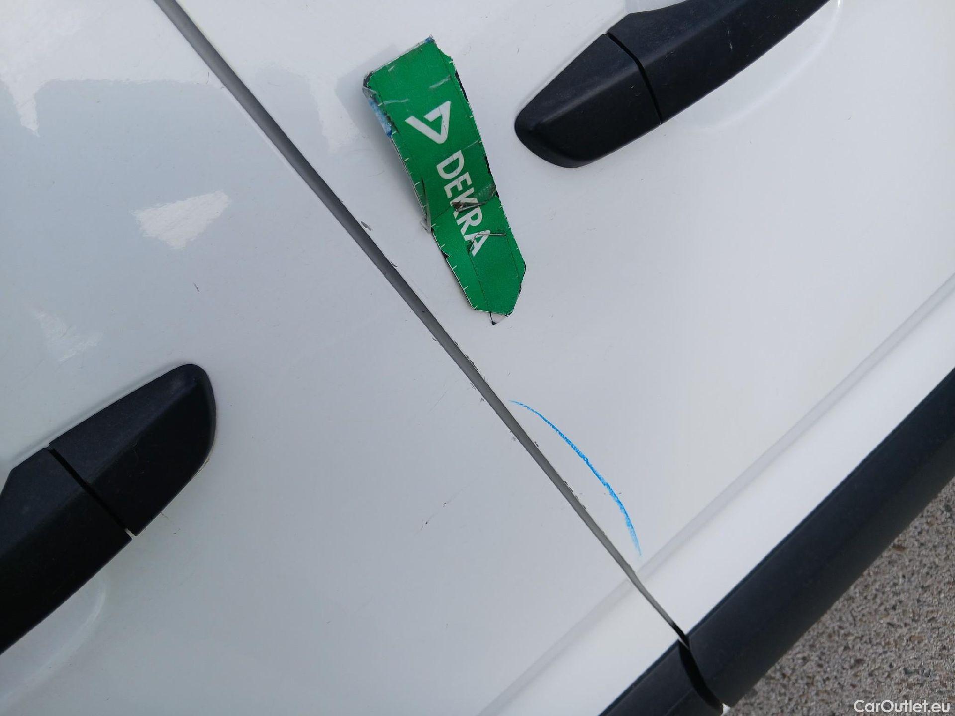  Toyota  Proace TOYOTA  COMBI CITY 1.5D 75kW (100CV) GX L1 #51