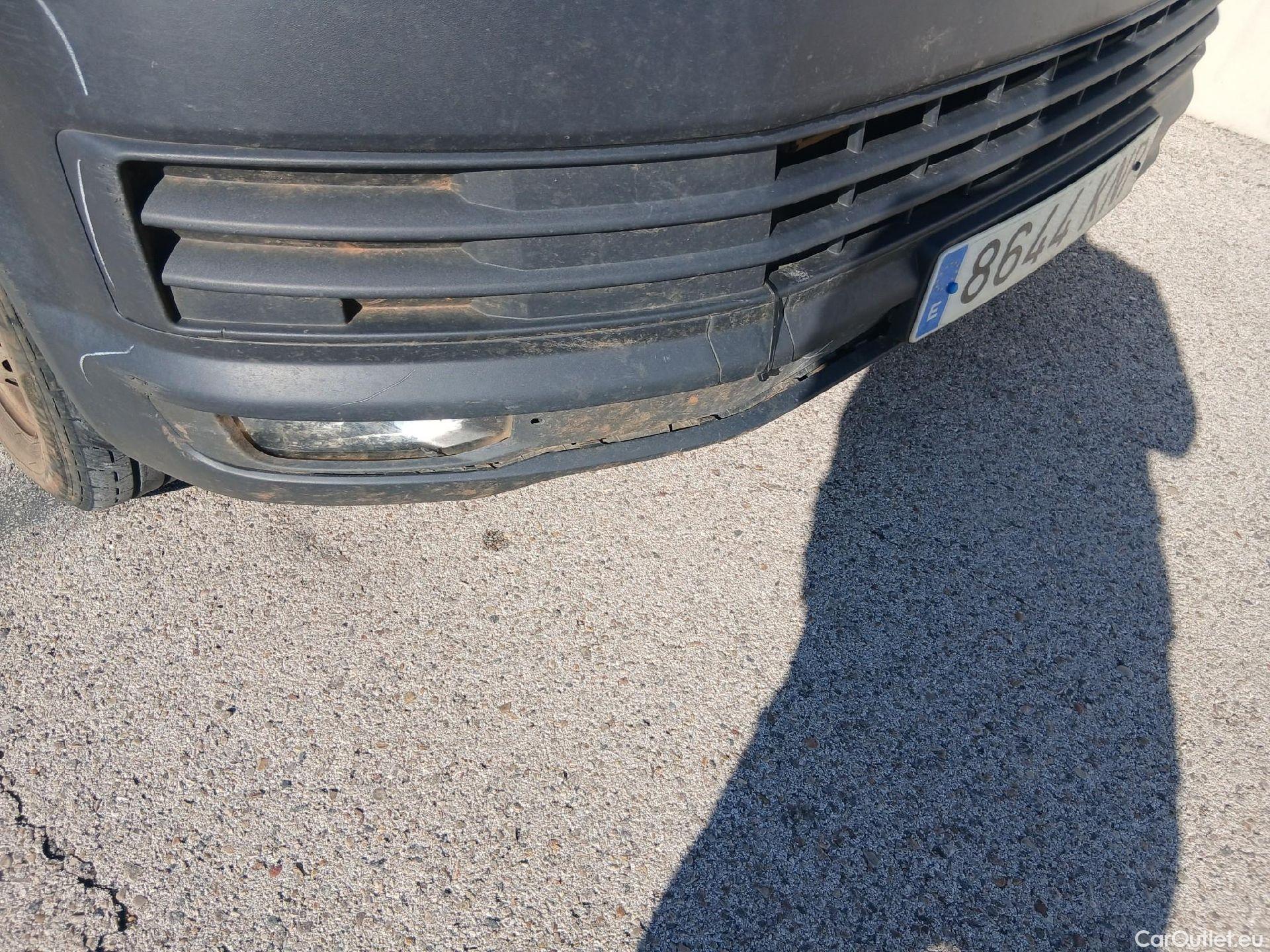  Volkswagen  Transporter VOLKSWAGEN  / 2015 / 4P / furgón Furgón Corto TN 2.0 TDI 110kW BMT 4Mot #8