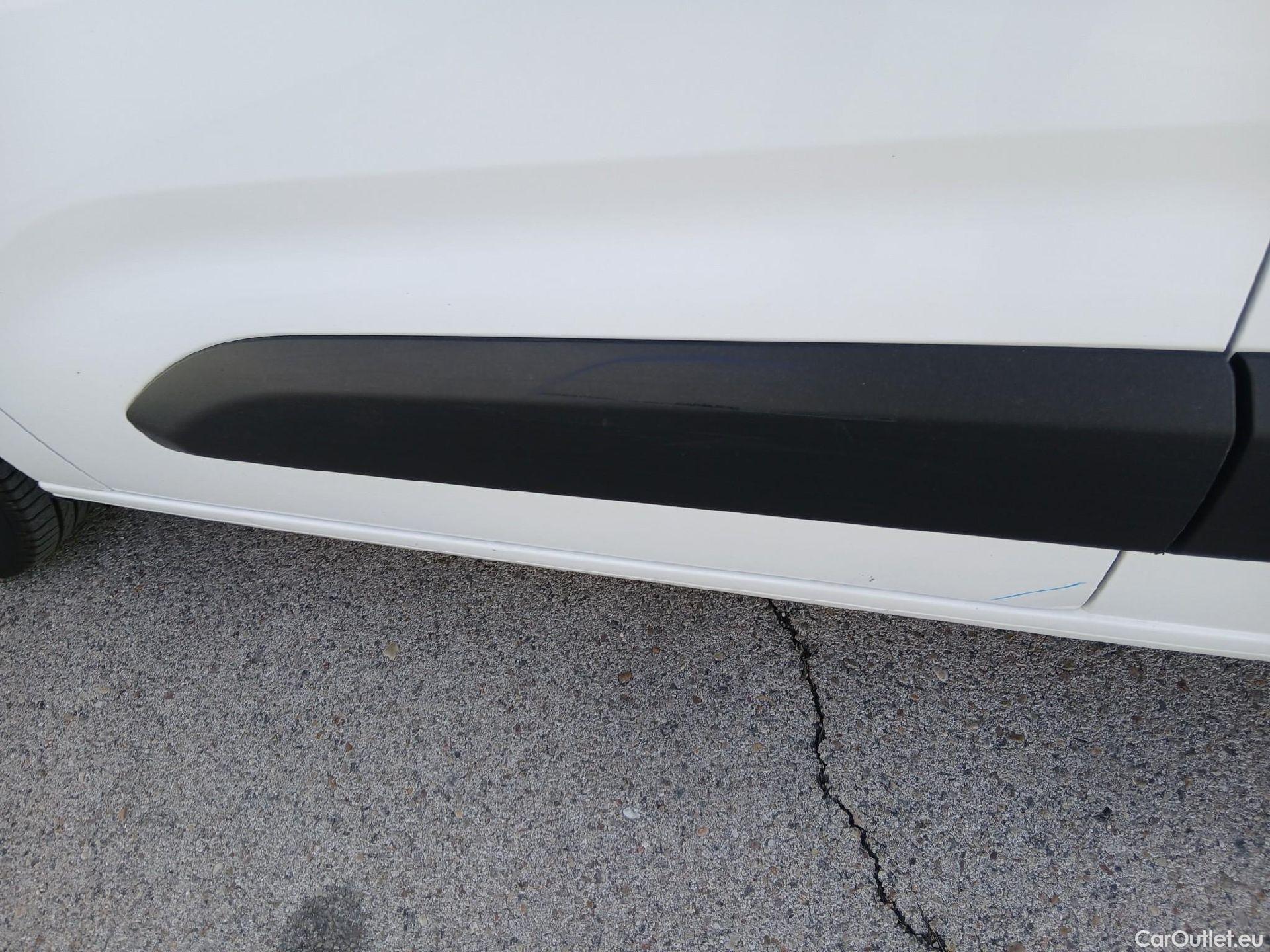  Toyota  Proace TOYOTA  COMBI CITY 1.5D 75kW (100CV) GX L1 #19