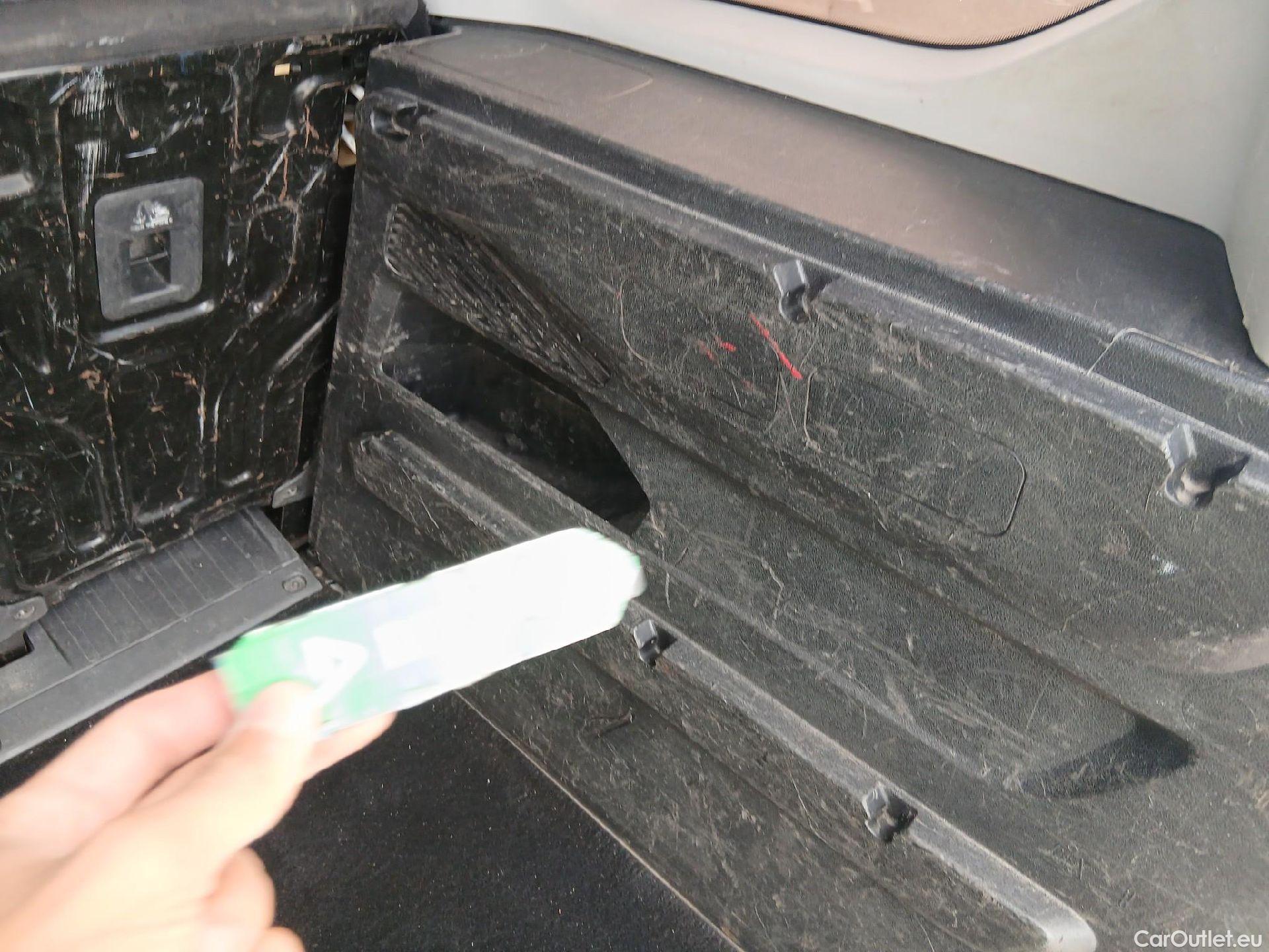  Toyota  Proace TOYOTA  COMBI CITY 1.5D 75kW (100CV) GX L1 #36