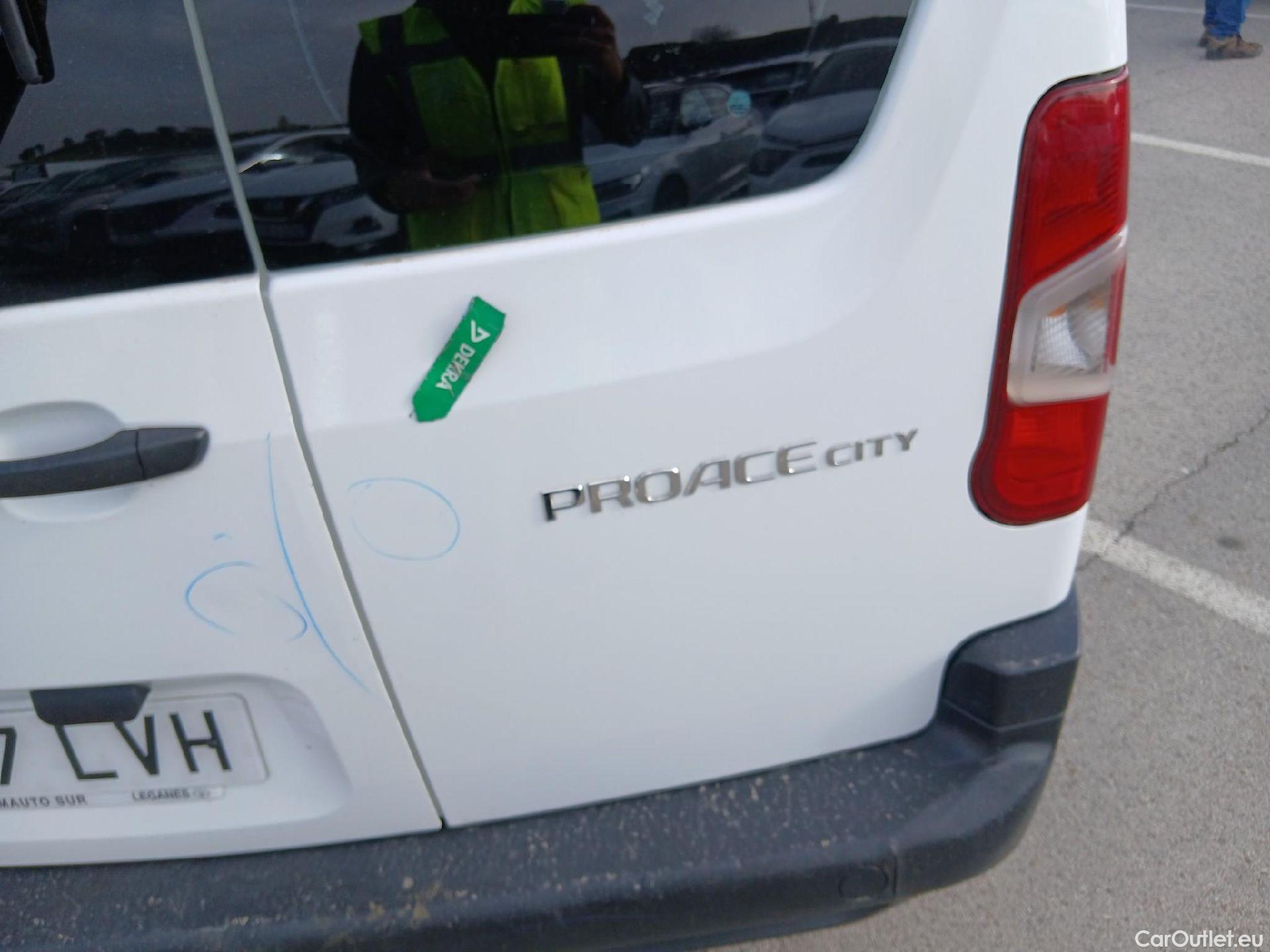  Toyota  Proace TOYOTA  COMBI CITY 1.5D 75kW (100CV) GX L1 #31
