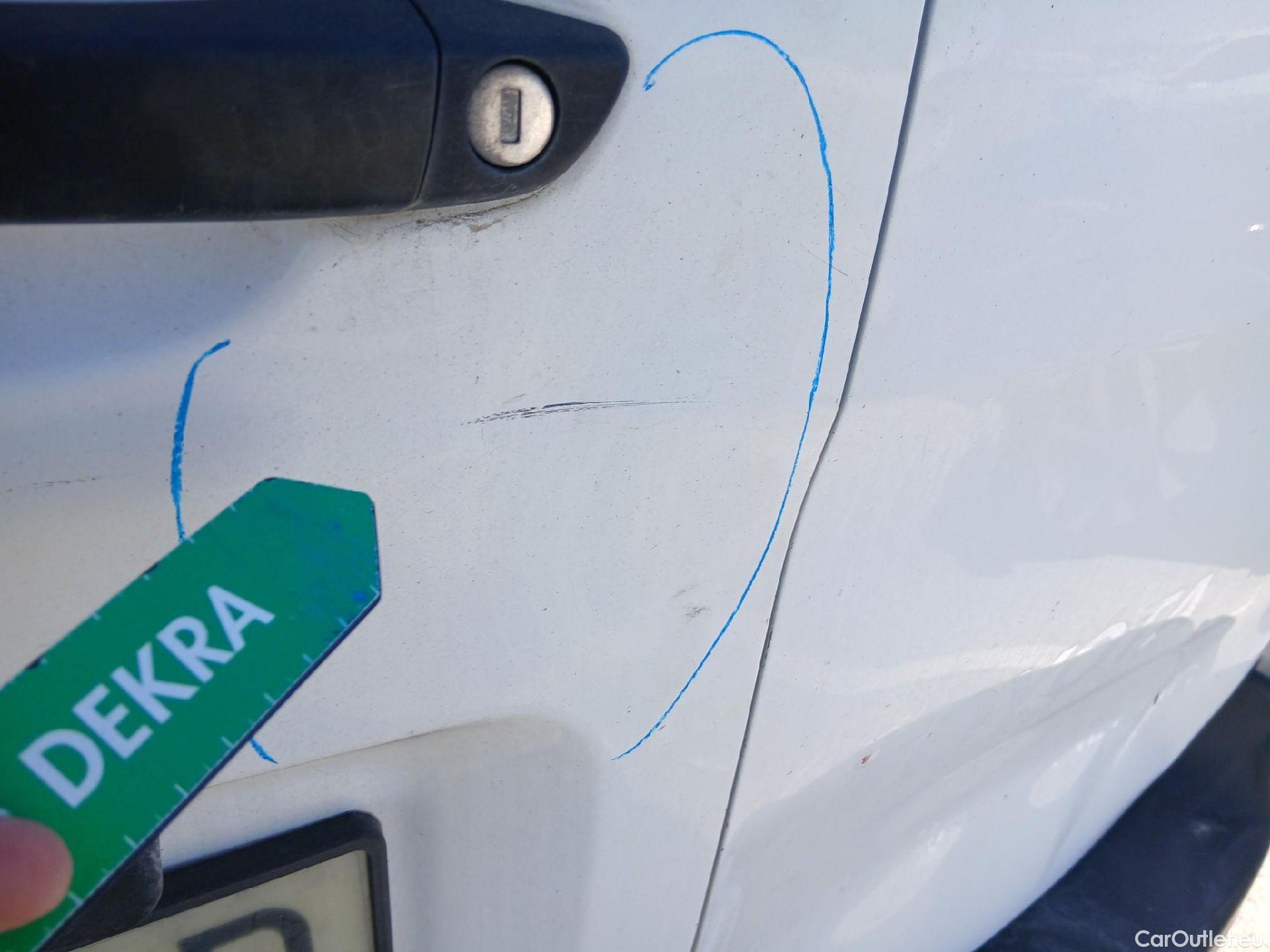  Toyota  Proace TOYOTA  / 2016 / 4P / furgón FU. MEDIO (L1) 2.0D 90kW COMFORT CARGA + #21