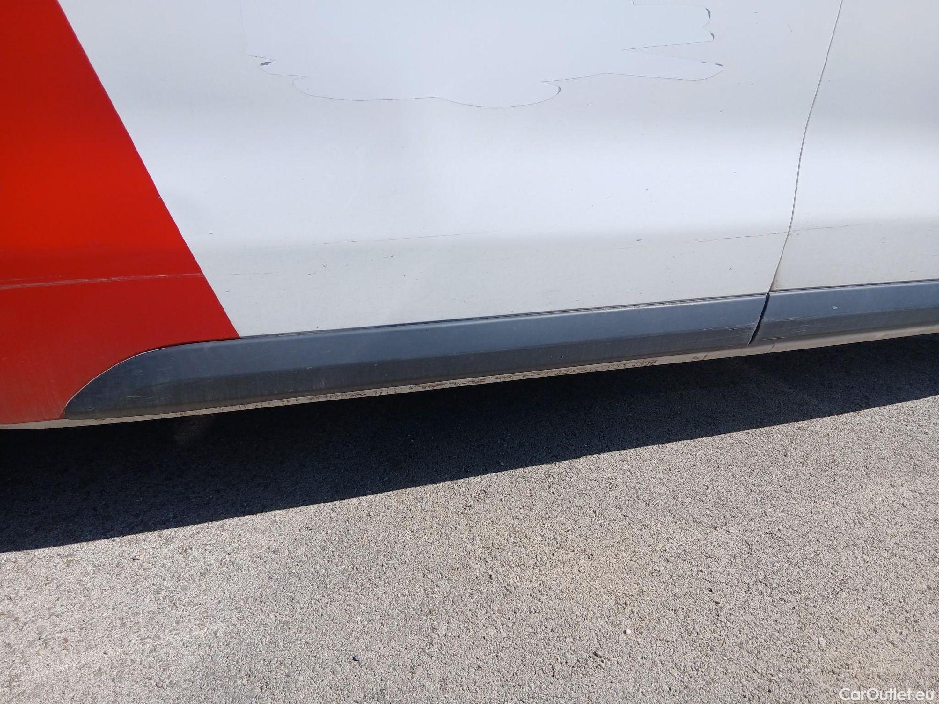  Toyota  Proace TOYOTA  / 2016 / 4P / furgón FU. MEDIO (L1) 2.0D 90kW COMFORT CARGA + #31