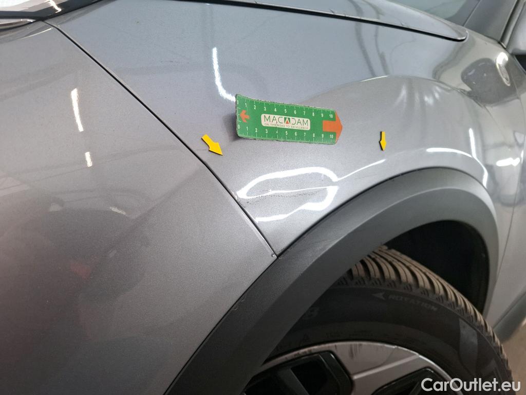  Citroen  C4  Berline C-Series 1.5 BlueHDI 130CV BVA8 6E #3