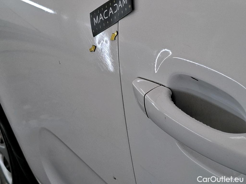  Citroen  C3  Société Feel 1.5 BlueHDI 100CV BVM5 E6dT #16