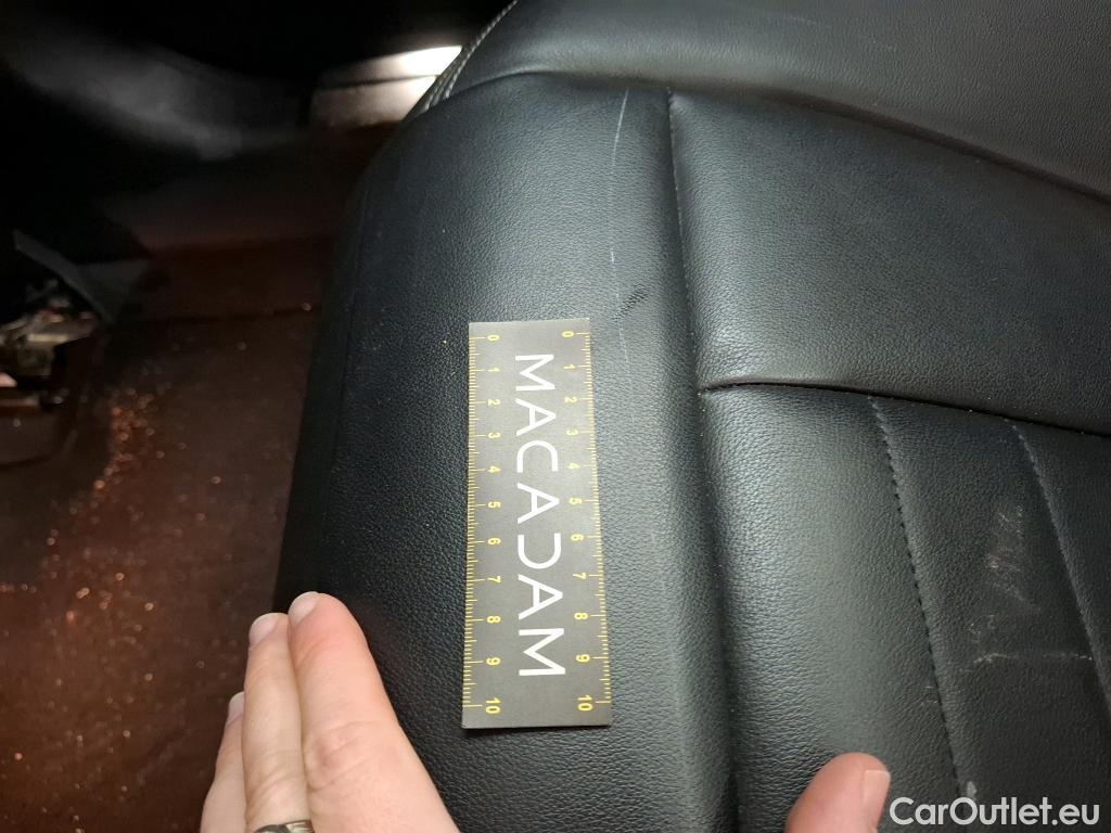  Bmw  Serie 3 BMW Série 3 Berline / 2018 / 4P / Berline 320d 190ch Luxury BVA8 #16