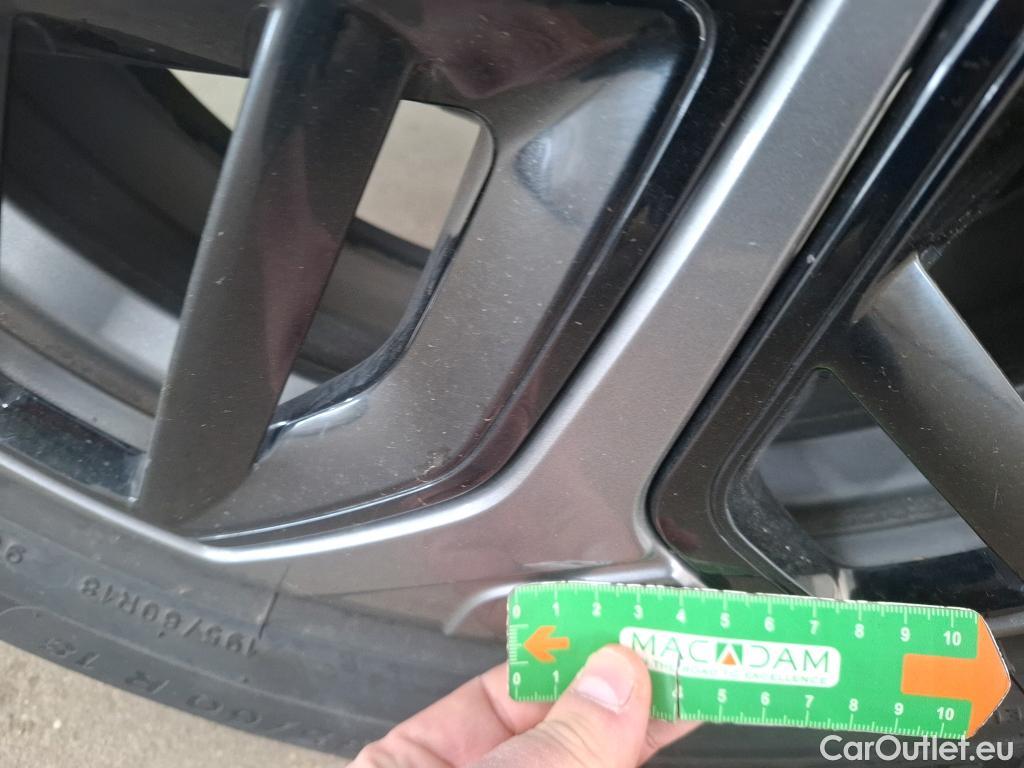  Citroen  C4  Berline C-Series 1.5 BlueHDI 130CV BVA8 6E #20