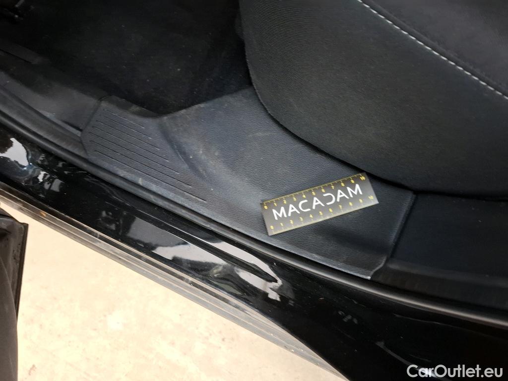  Nissan  Qashqai NISSAN  / 2021 / 5P / Crossover 1.3 MHEV 158ch Xtronic N-Style(SP) #27