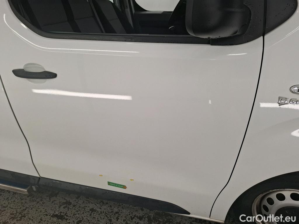  Citroen  Jumpy  4p Combi Taille M BlueHDi 115 BVM6 Confort 
 #36