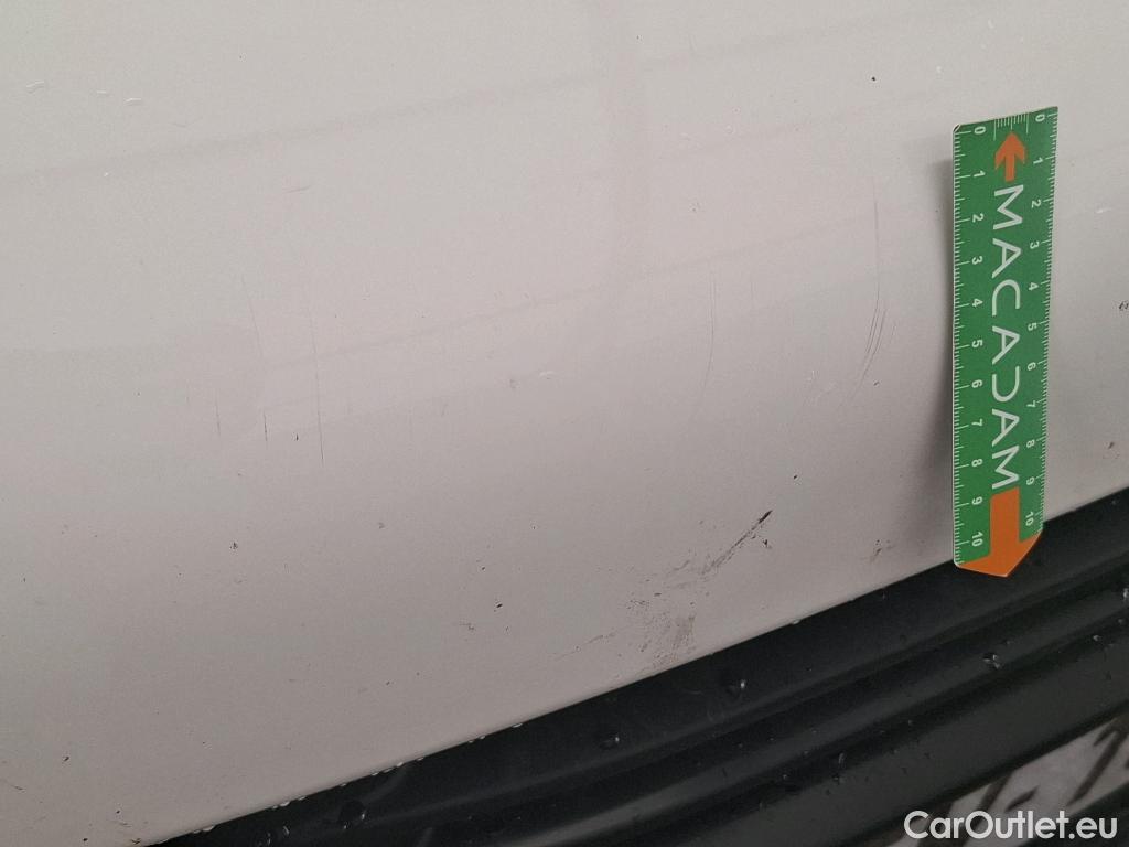  Citroen  Jumpy  4p Combi Taille M BlueHDi 115 BVM6 Confort 
 #28