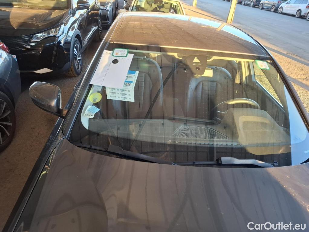  Bmw  Serie 3 BMW Série 3 Berline / 2018 / 4P / Berline 320d 190ch Luxury BVA8 #10