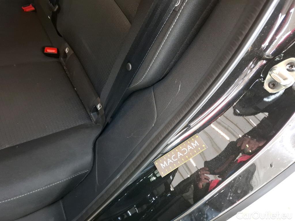  Nissan  Qashqai NISSAN  / 2021 / 5P / Crossover 1.3 MHEV 158ch Xtronic N-Style(SP) #19