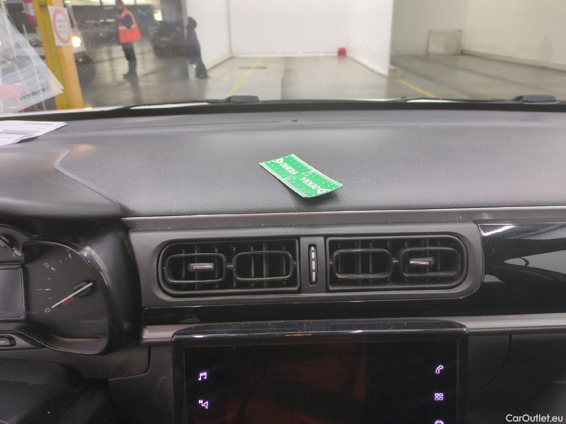  Citroen  C3  Société Feel 1.5 BlueHDI 100CV BVM6 E6dT #1