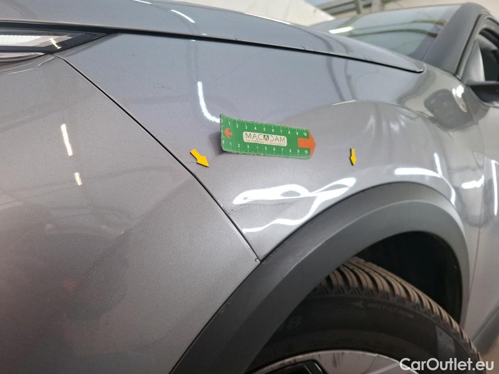  Citroen  C4  Berline C-Series 1.5 BlueHDI 130CV BVA8 6E #2