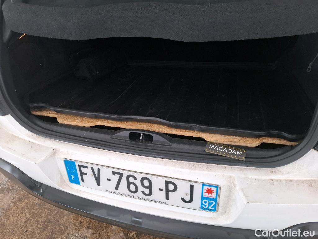  Citroen  C3  Société Feel 1.5 BlueHDI 100CV BVM5 E6dT #6