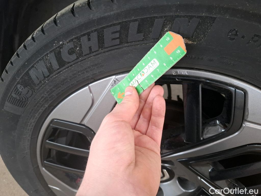  Citroen  C4  Berline C-Series 1.5 BlueHDI 130CV BVA8 6E #17