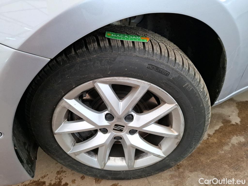  Seat  Leon SEAT  Sportstourer / 2020 / 5P / Break 2.0 TDI 150 DSG S&S Style Business #4