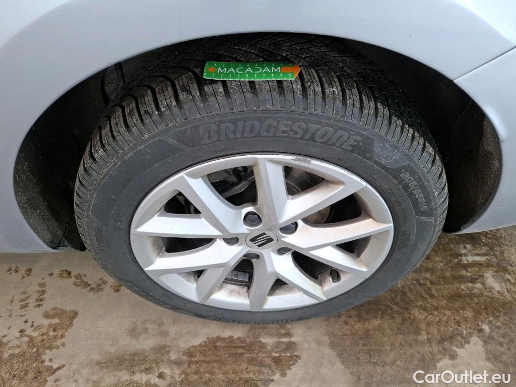  Seat  Leon SEAT  Sportstourer / 2020 / 5P / Break 2.0 TDI 150 DSG S&S Style Business #9