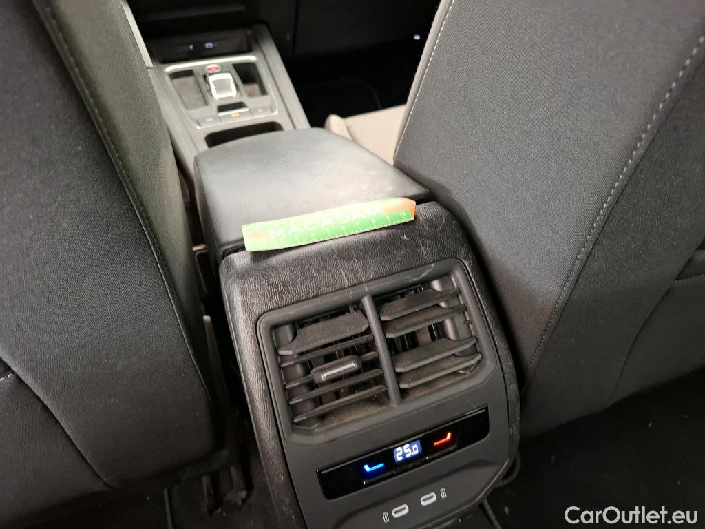  Seat  Leon SEAT  Sportstourer / 2020 / 5P / Break 2.0 TDI 150 DSG S&S Style Business #39