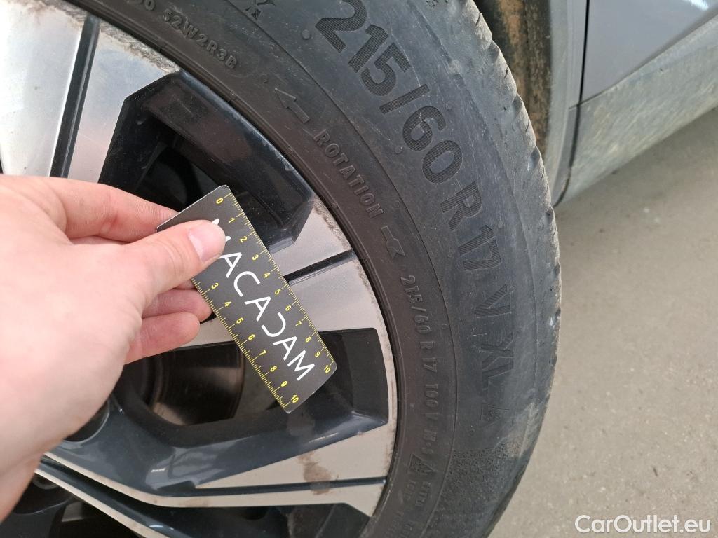  Renault  Captur  II Evolution 1.6 E-TECH Hybrid 145CV BVA6 E6d #7