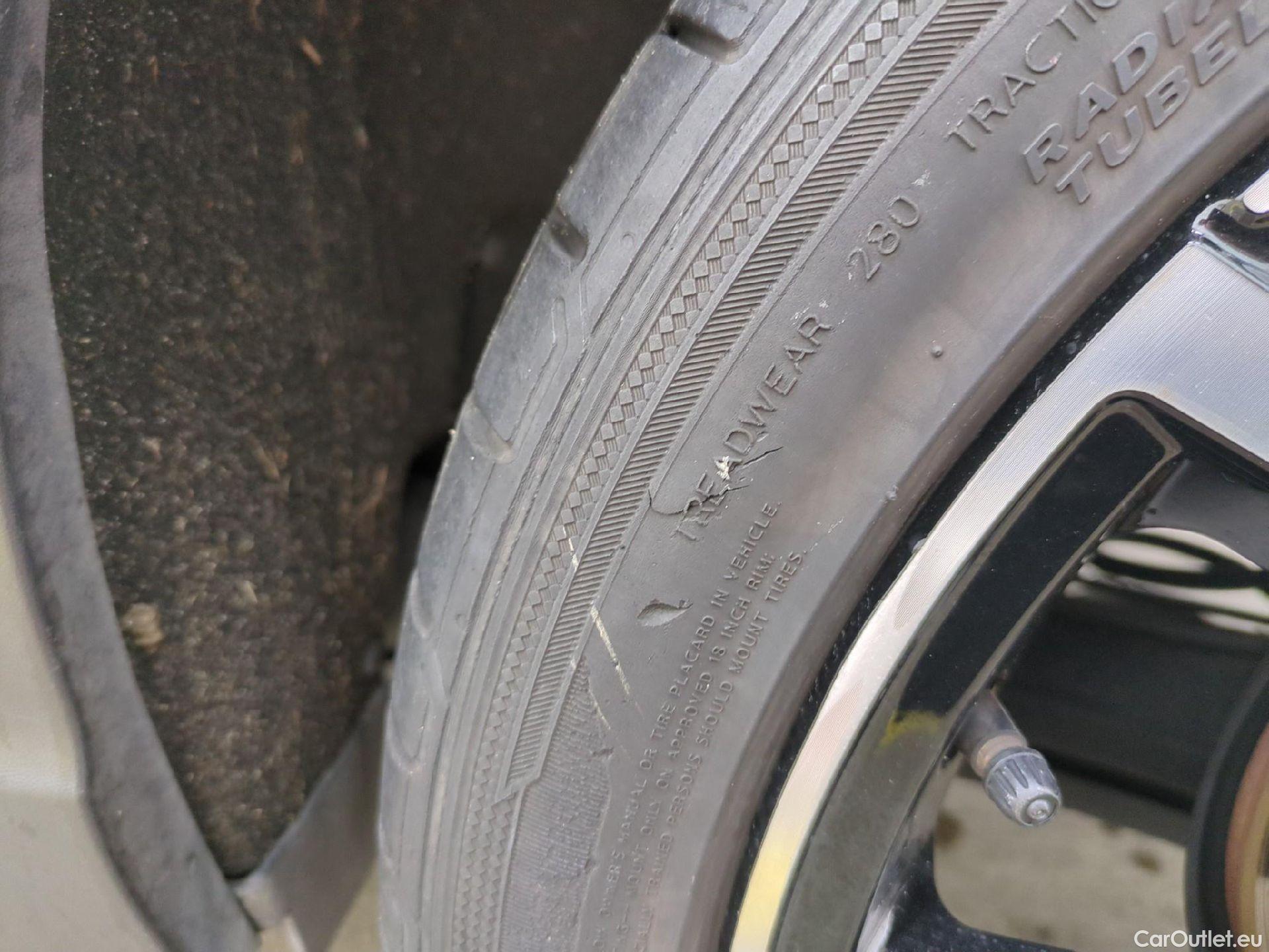  Volkswagen  Taigo  R-Line 1.0 TSI 110CV BVA7 E6d #3