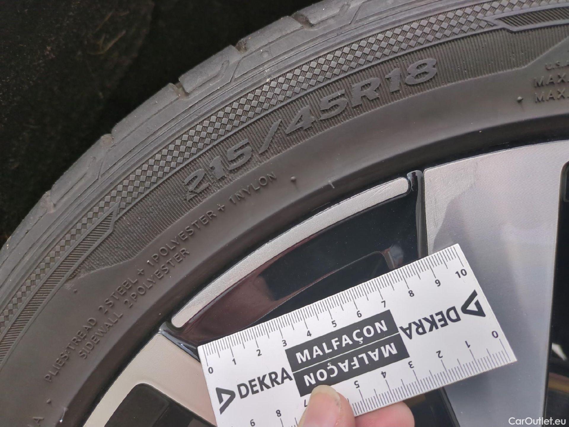  Volkswagen  Taigo  R-Line 1.0 TSI 110CV BVA7 E6d #10