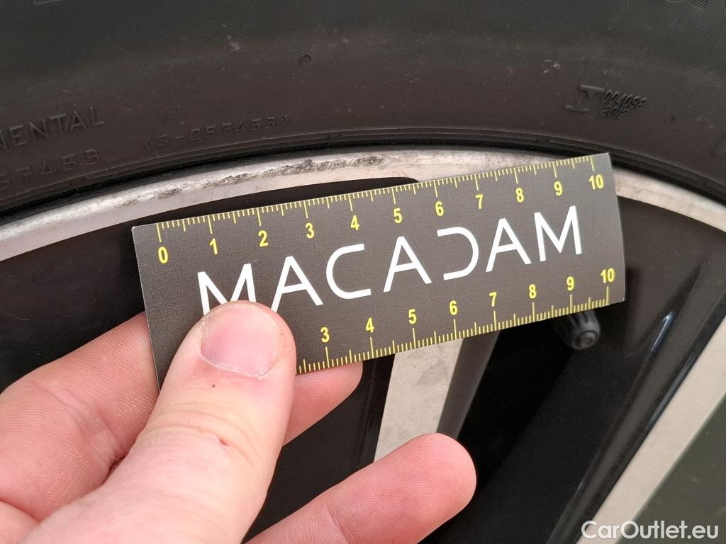  Volvo  XC90  T8 Twin Engine AWD Geartronic 8 Momentum #12