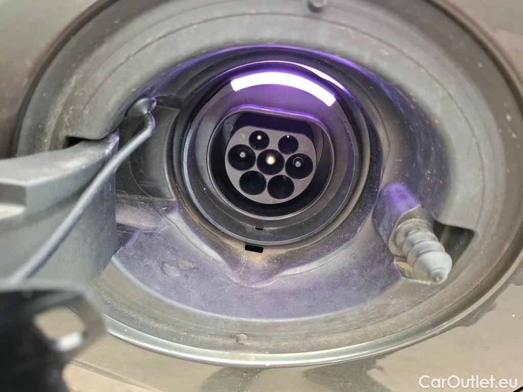  Volvo  XC90  T8 Twin Engine AWD Geartronic 8 Momentum #4