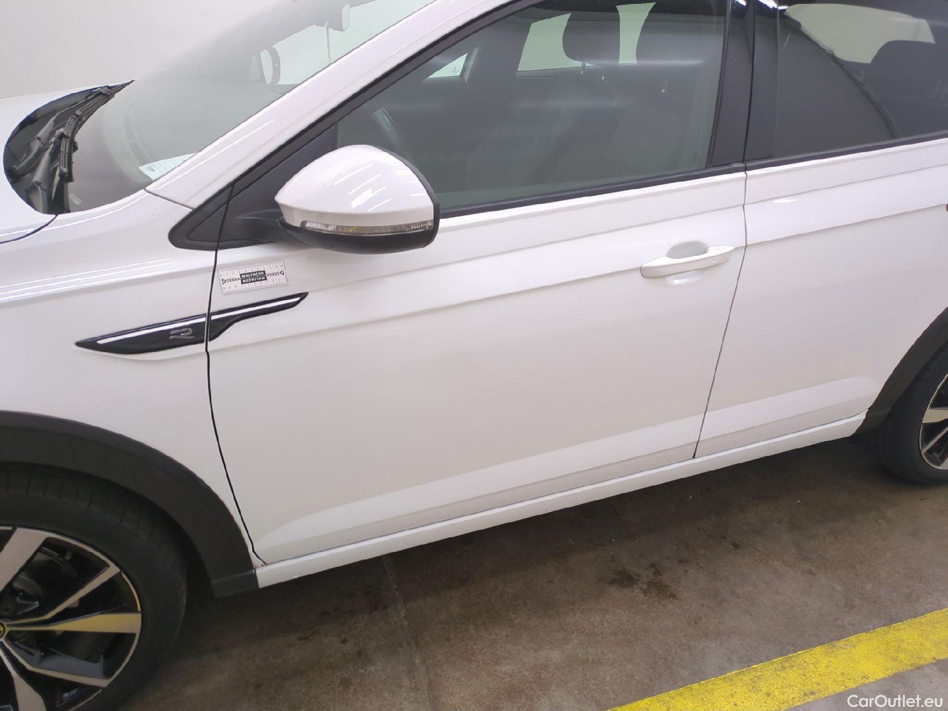  Volkswagen  Taigo  R-Line 1.0 TSI 110CV BVA7 E6d #19