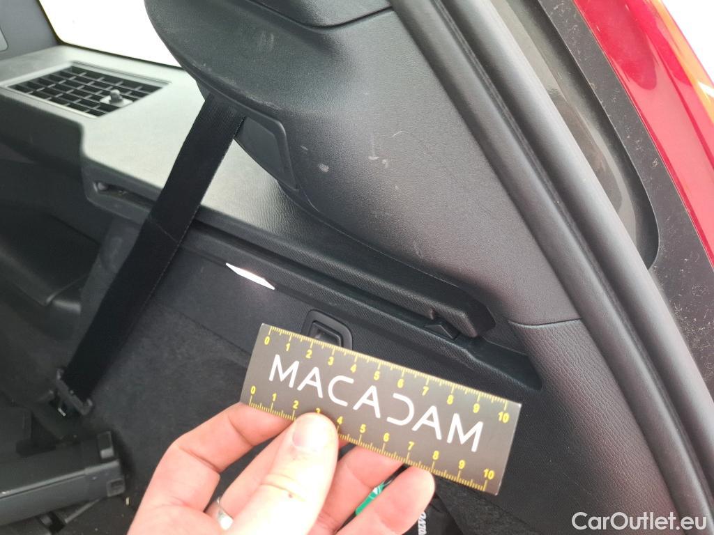  Volvo  XC90  T8 Twin Engine AWD Geartronic 8 Momentum #17