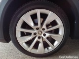  Skoda  Superb SKODA  WAGON / 2019 / 5P / STATION WAGON 2.0 TDI EVO 147KW SCOUT DSG 4WD #120