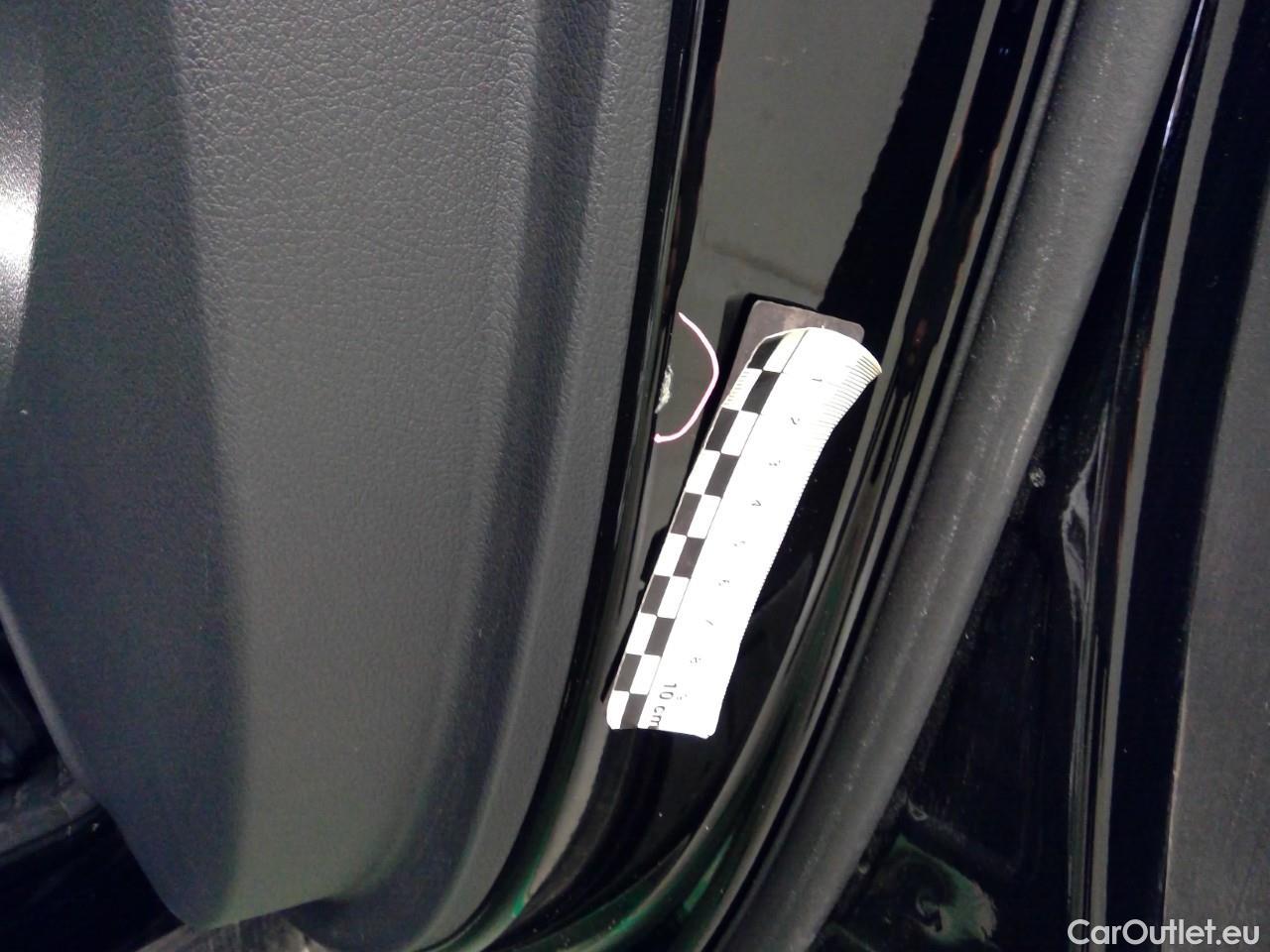  Mercedes  EQB  300 4MATIC SE Edition #6