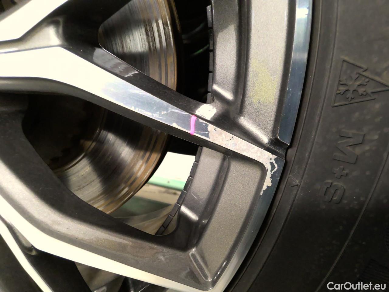  Mercedes  EQC  400 SE Edition 4Matic Aut #2