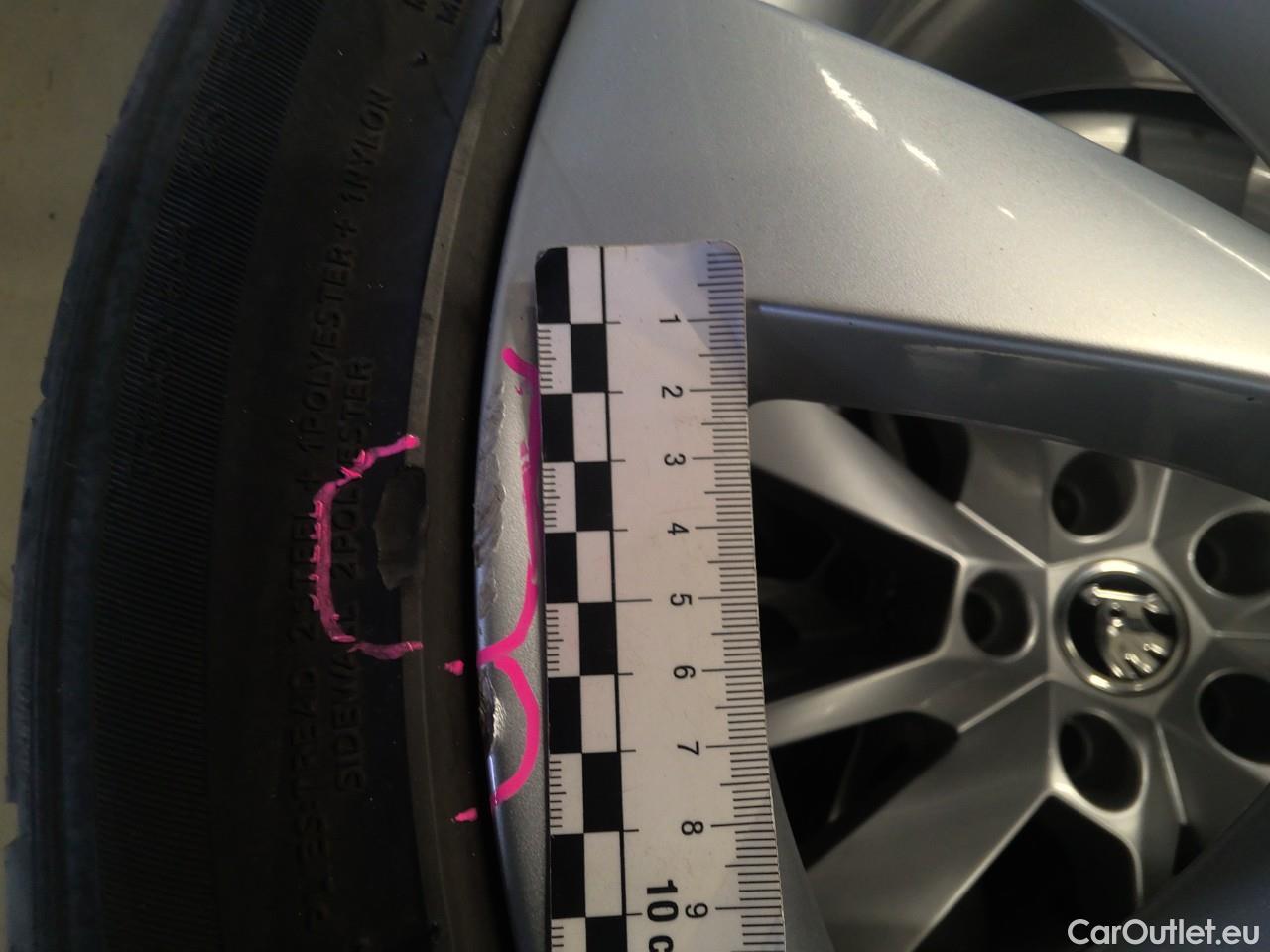  Skoda  Octavia Oct.Combi TSI 150 Style Aut. #2