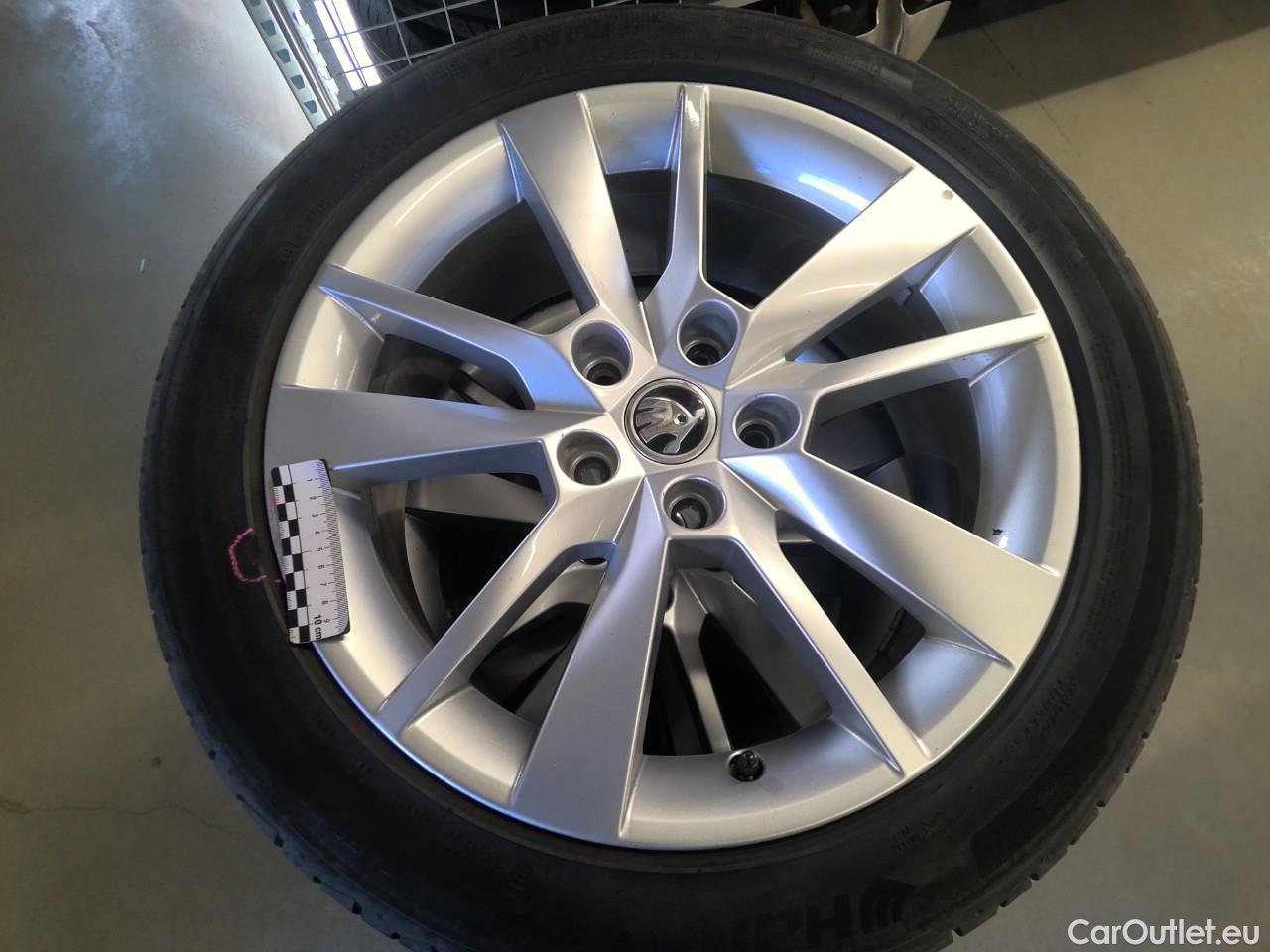  Skoda  Octavia Oct.Combi TSI 150 Style Aut. #3