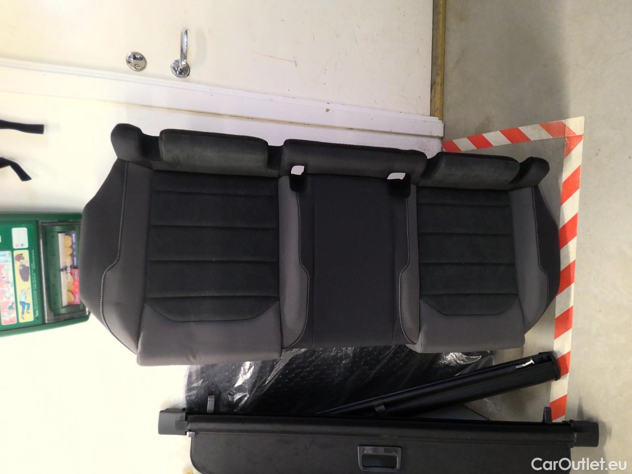  Volkswagen  Golf  Allt. TDI Ltd.Ed. 4M Aut. #1