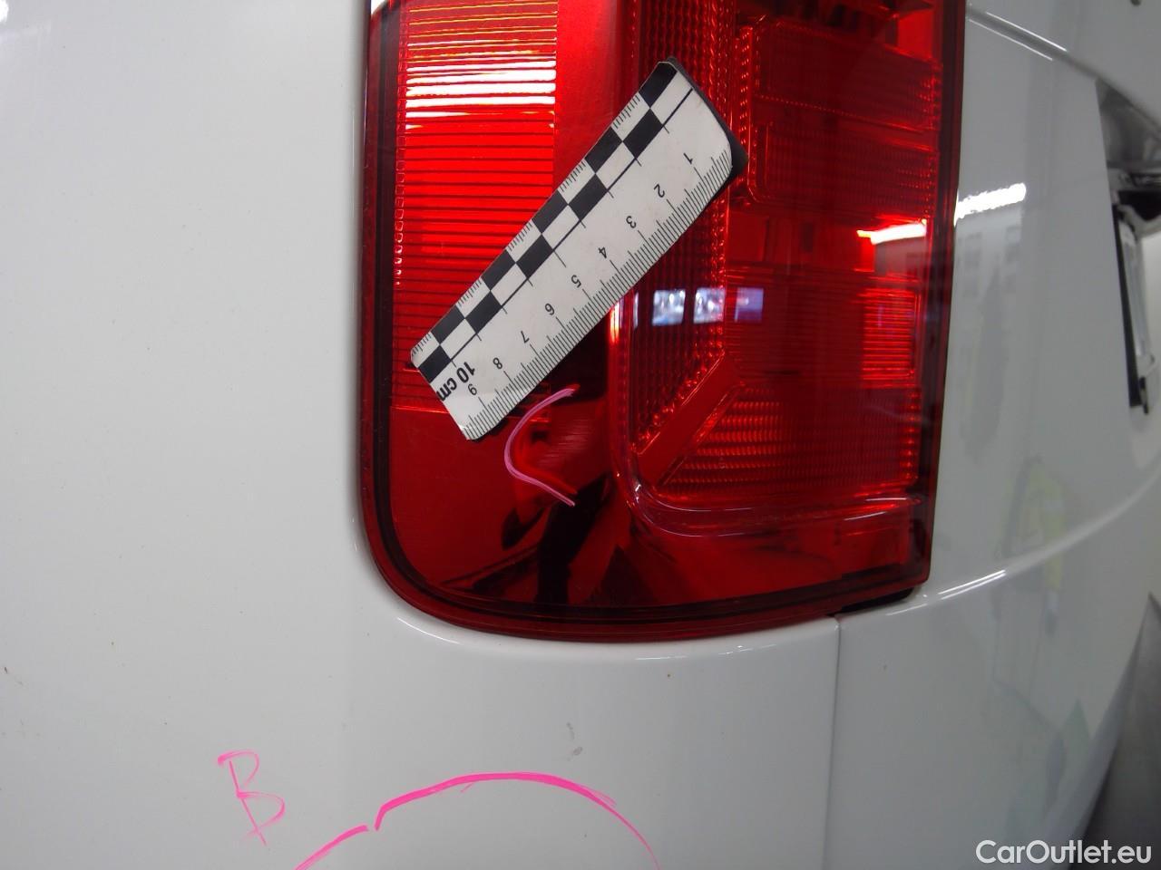  Volkswagen  Caddy  TDI 75 Maxi Aut. #6