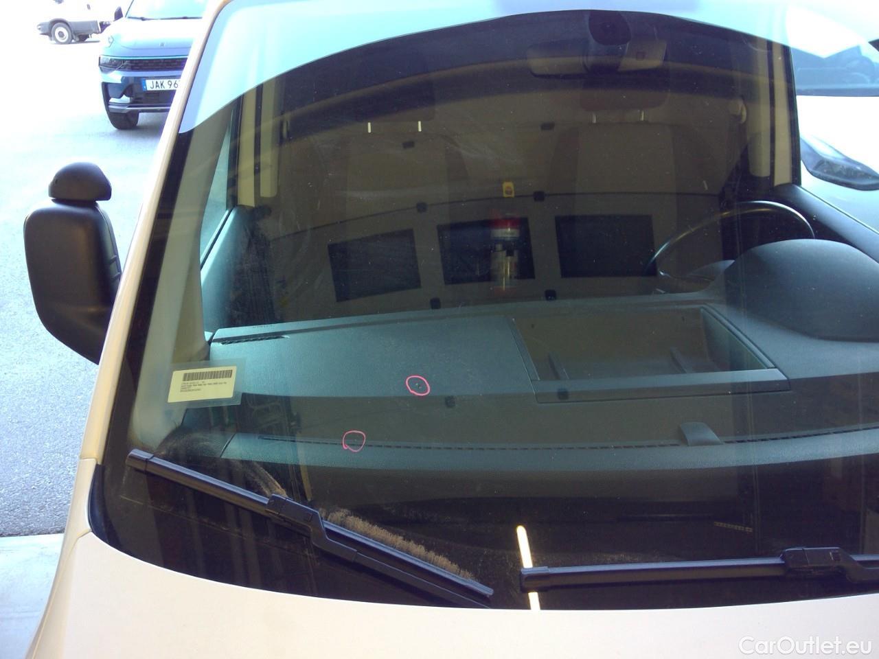  Volkswagen  Caddy  TDI 75 Maxi Aut. #24